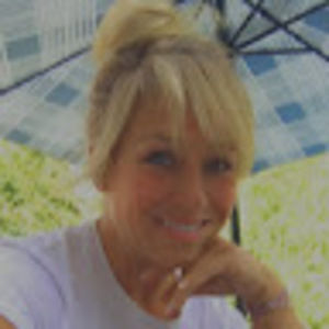 Meet your Posher, Caroline anne